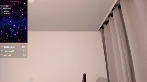 Snapshot of maryluna95 chatting on November 13, 6:01 am Dulce Maria online show from November 13, 6:01 am