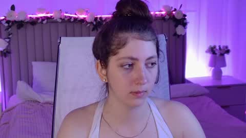 Snapshot of marymillerr chatting on June 5, 6:52 am Mary Miller online show from June 5, 6:52 am