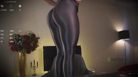 maryssaa_ online show from February 1, 10:37 am