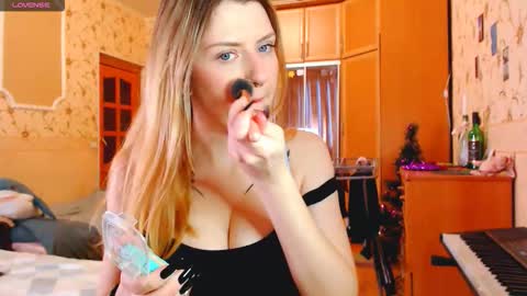 Maria online show from December 18, 7:58 am