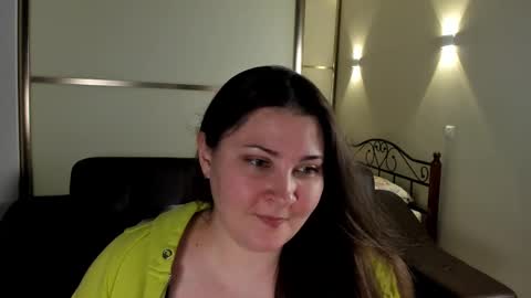 Snapshot of maryswon chatting on February 11, 6:44 pm Mary online show from February 11, 6:44 pm