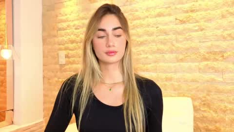 Snapshot of maryy_campbell chatting on June 3, 2:33 pm maryy campbell online show from June 3, 2:33 pm