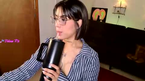 maryybellax online show from July 6, 12:51 am