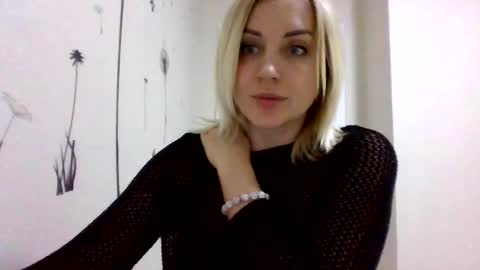 Snapshot of maryyemm chatting on January 12, 8:14 pm maryyemm online show from January 12, 8:14 pm
