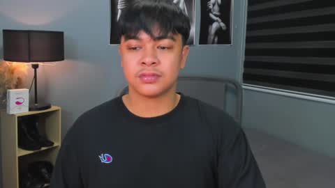 Snapshot of masarapkahitwalang_sauce18 chatting on December 5, 12:11 pm VALE online show from December 5, 12:11 pm