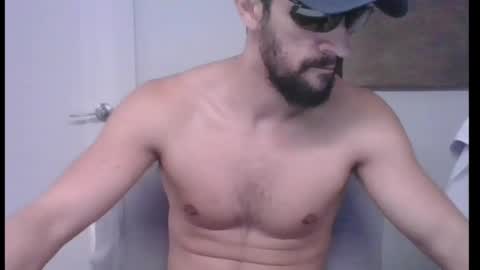 Snapshot of mascuhunk chatting on February 22, 4:51 am mascuhunk online show from February 22, 4:51 am