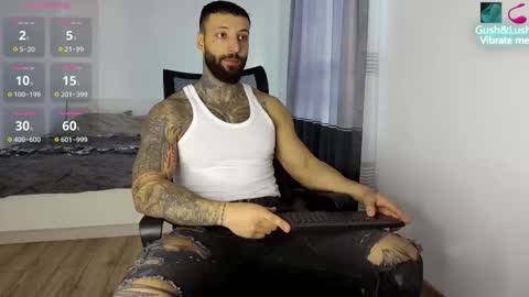 masculineguy69 online show from October 22, 6:02 am