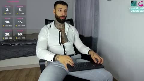 masculineguy69 online show from October 24, 5:15 am