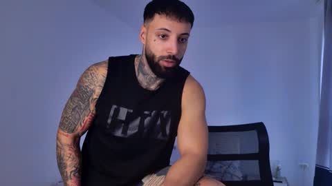 masculineguy69 online show from December 14, 11:04 am