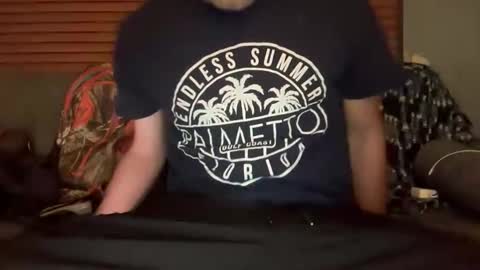 Snapshot of masculinehole chatting on November 6, 6:58 am Masculine Hole online show from November 6, 6:58 am