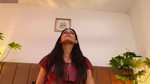 Snapshot of mashapink chatting on June 3, 12:52 pm MashaPink online show from June 3, 12:52 pm