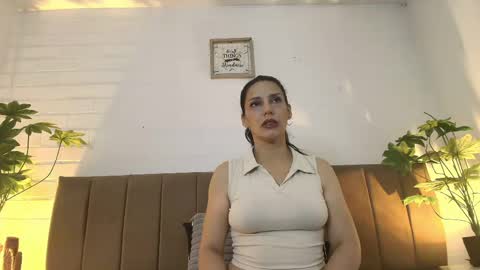 Snapshot of mashapink chatting on June 9, 12:50 pm MashaPink online show from June 9, 12:50 pm