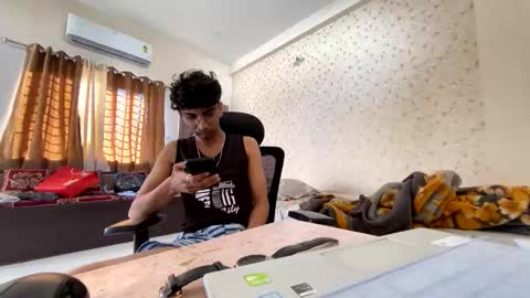 maskboyz2003 online show from November 7, 3:06 am