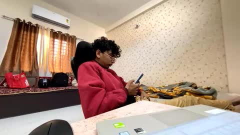 maskboyz2003 online show from November 20, 2:34 am