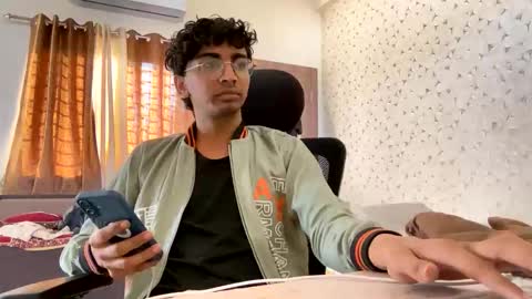 maskboyz2003 online show from December 3, 3:14 am