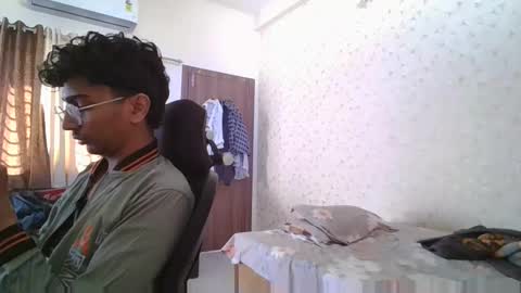 Mask Boy online show from November 9, 3:38 am