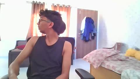 Snapshot of maskboyz2004 chatting on March 8, 2:37 am Mask Boy online show from March 8, 2:37 am