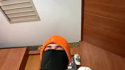 Snapshot of maskedman231 chatting on December 22, 3:44 pm MaskedMan online show from December 22, 3:44 pm