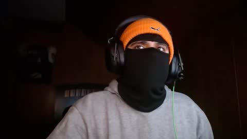 Snapshot of maskedman231 chatting on September 15, 10:37 am MaskedMan online show from September 15, 10:37 am