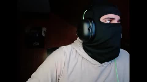 Snapshot of maskedman231 chatting on November 19, 11:43 am MaskedMan online show from November 19, 11:43 am