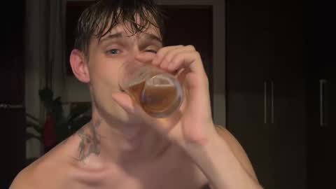 Snapshot of mason_gallagher chatting on January 17, 11:30 pm Mason online show from January 17, 11:30 pm