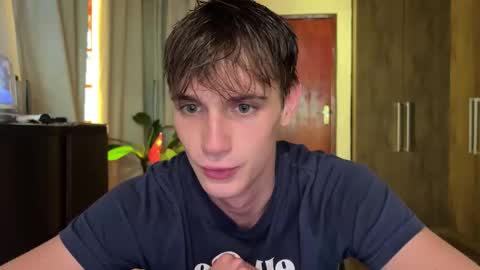 Snapshot of mason_gallagher chatting on February 5, 3:16 pm Mason online show from February 5, 3:16 pm