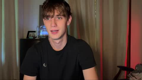 Snapshot of mason_gallagher chatting on May 6, 3:06 pm Mason online show from May 6, 3:06 pm