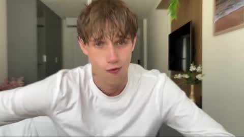 Snapshot of mason_gallagher chatting on June 24, 2:49 pm Mason online show from June 24, 2:49 pm