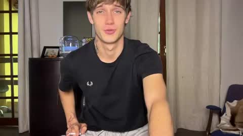 Snapshot of mason_gallagher chatting on July 28, 1:54 pm Mason online show from July 28, 1:54 pm
