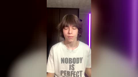 masonsilver_ online show from February 27, 11:21 am