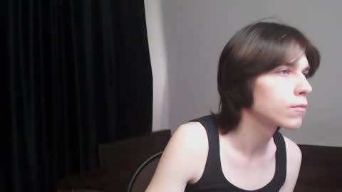 Snapshot of masonsilver_ chatting on May 8, 9:14 am masonsilver_ online show from May 8, 9:14 am