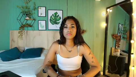 Snapshot of massielhot chatting on August 6, 5:26 pm massielhot online show from August 6, 5:26 pm