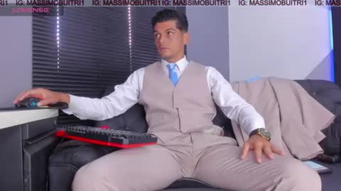 Snapshot of massimo_g chatting on June 17, 1:12 pm I am Massimo online show from June 17, 1:12 pm