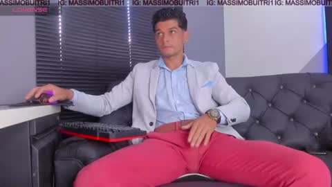 Snapshot of massimo_g chatting on June 22, 2:47 pm I am Massimo online show from June 22, 2:47 pm