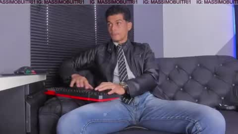 Snapshot of massimo_g chatting on June 24, 12:26 pm I am Massimo online show from June 24, 12:26 pm