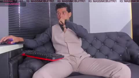 Snapshot of massimo_g chatting on July 12, 1:46 pm I am Massimo online show from July 12, 1:46 pm