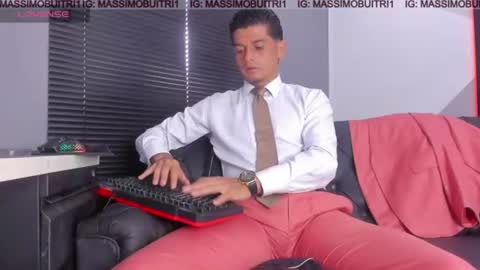 Snapshot of massimo_g chatting on July 28, 12:48 pm I am Massimo online show from July 28, 12:48 pm