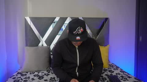 massimo_vidal online show from September 29, 12:10 pm