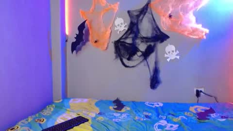 massimo_vidal online show from October 25, 1:57 am