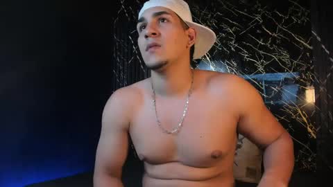 Snapshot of massimo_vidal chatting on May 26, 10:17 pm massimo_vidal online show from May 26, 10:17 pm