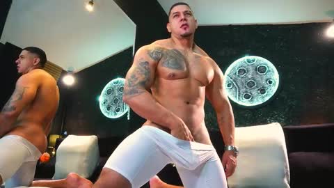 massimowalton2 online show from December 5, 3:41 pm