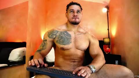 Snapshot of massimowalton2 chatting on July 7, 1:59 pm massimowalton2 online show from July 7, 1:59 pm
