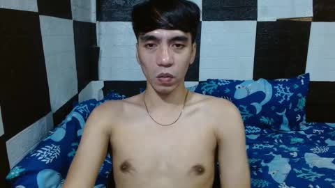 massive_boner02 online show from January 12, 4:07 am