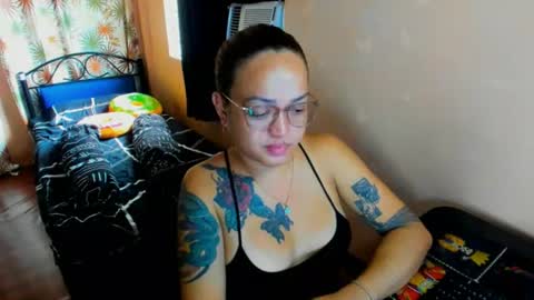 kimmy online show from June 15, 8:38 am