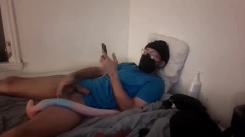 Snapshot of mastebater22 chatting on December 20, 10:55 am mastebater22 online show from December 20, 10:55 am