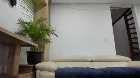 Snapshot of master4pigbitchslv chatting on February 28, 11:14 am Domi online show from February 28, 11:14 am