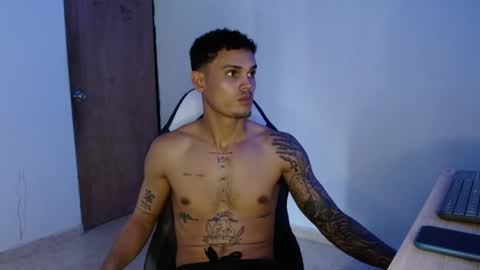 master_black777 online show from April 24, 6:21 pm