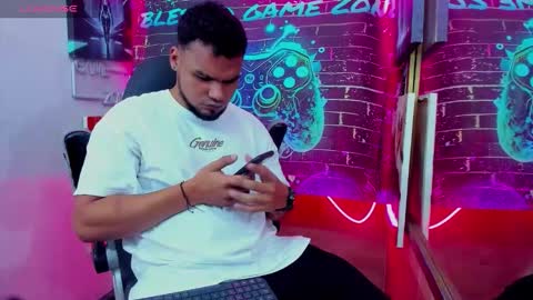 master_boy_1 online show from March 15, 8:04 pm