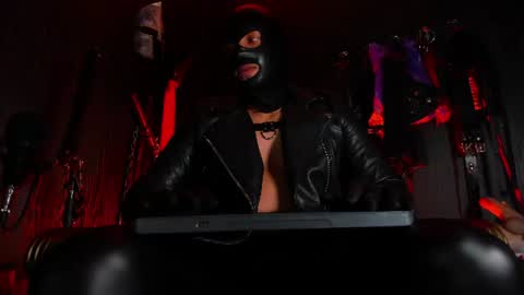 Master connor online show from July 4, 1:06 pm