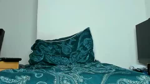 Snapshot of master_dominant_777 chatting on May 28, 12:41 am master_dominant_777 online show from May 28, 12:41 am